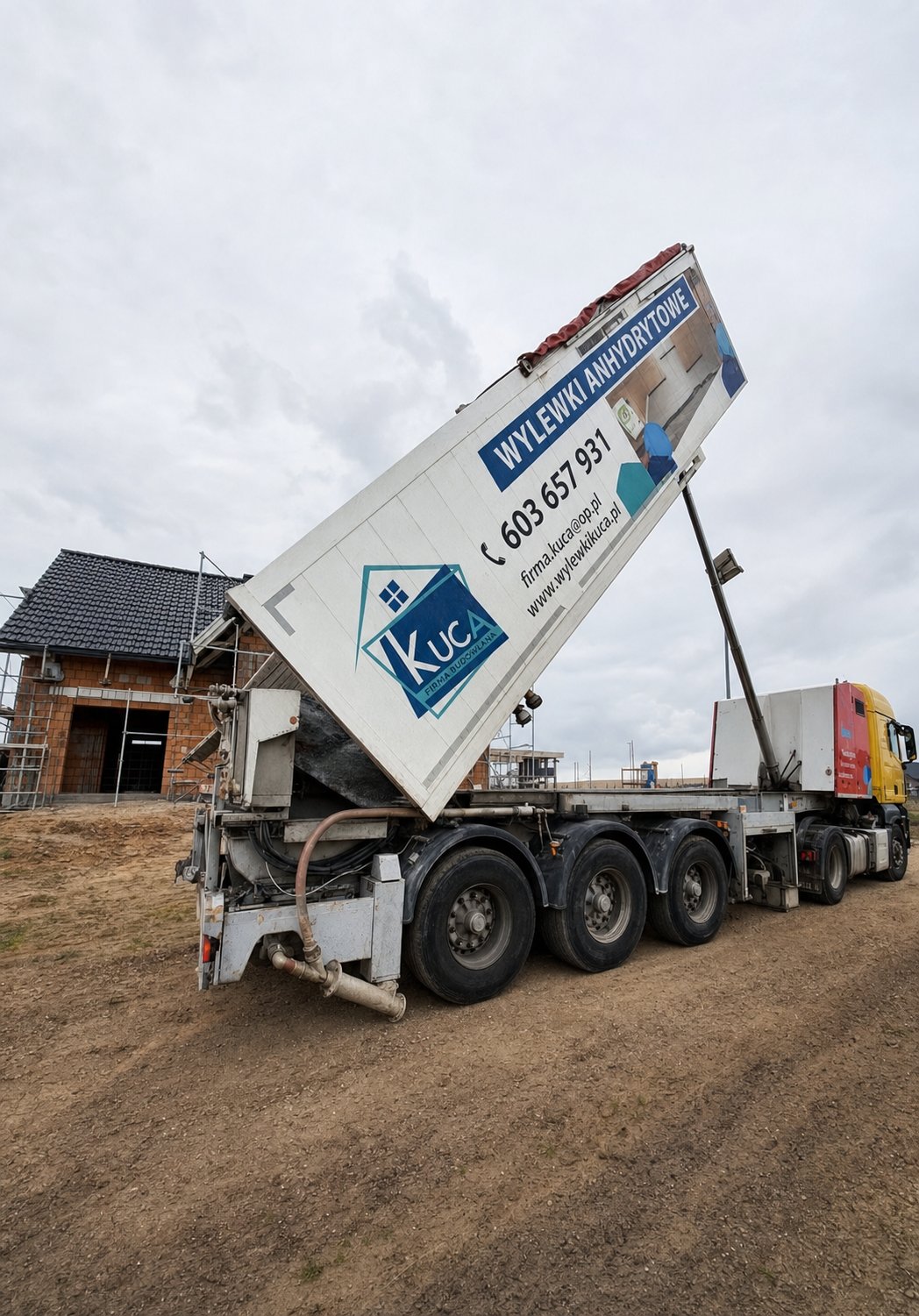 Mobilny Transmix firmy Kuca na budowie